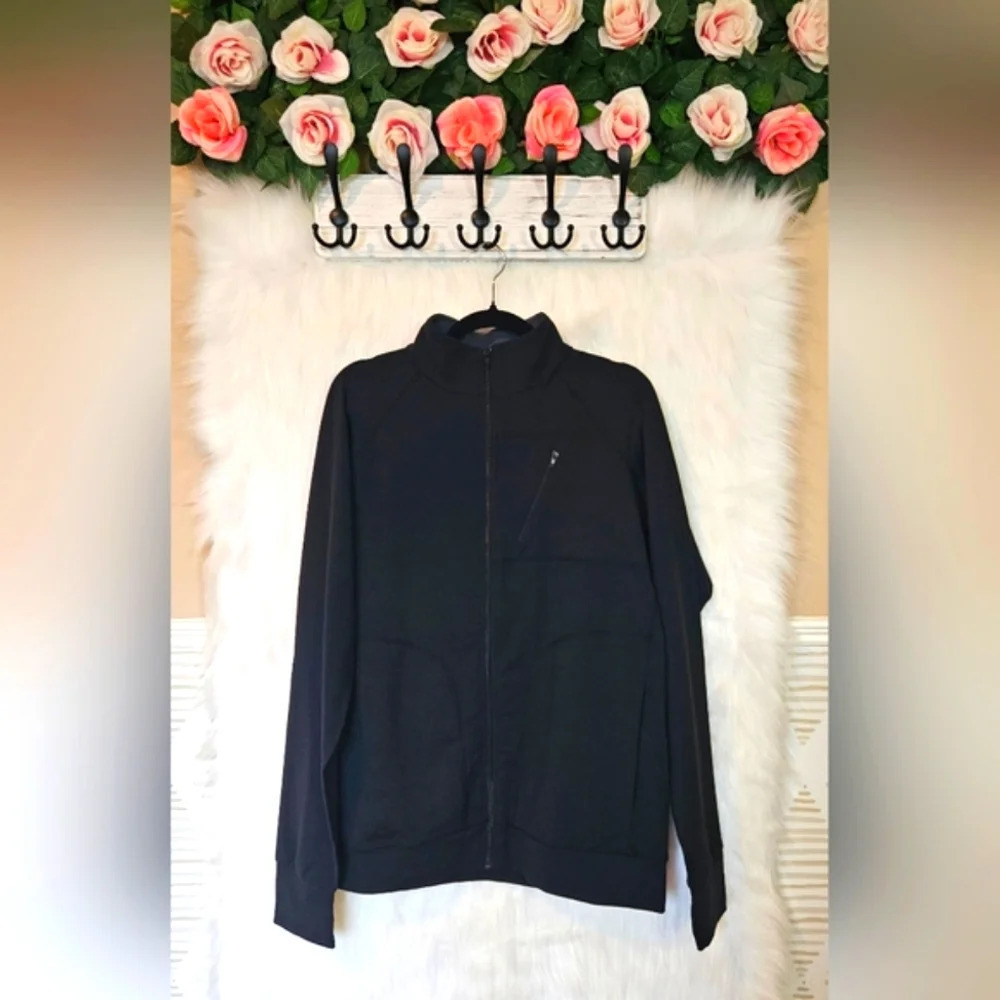 Bishop Women's Ultra Soft Performance Zip-Up (NWOT)